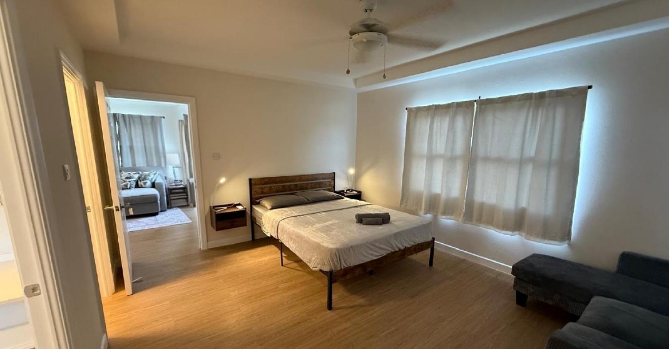 SA 692 primary bedroom