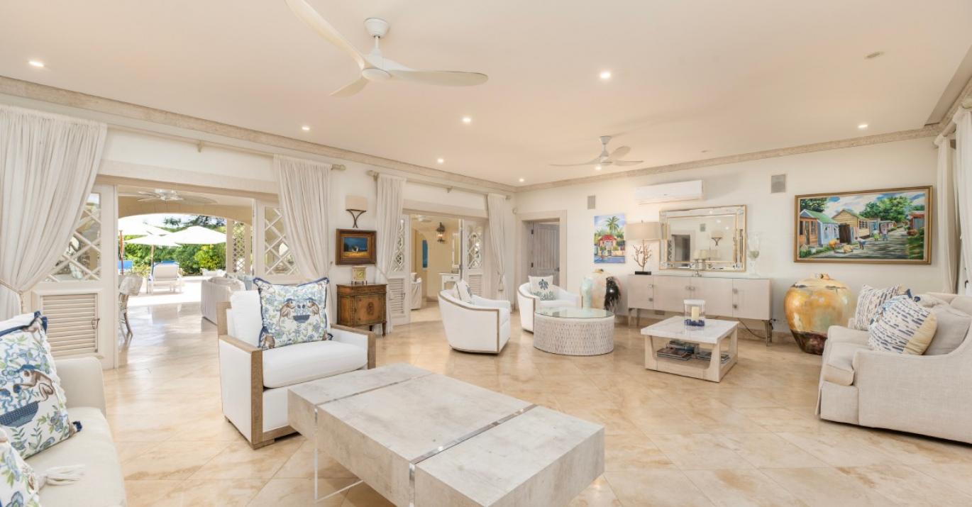 Sandalo living room 2