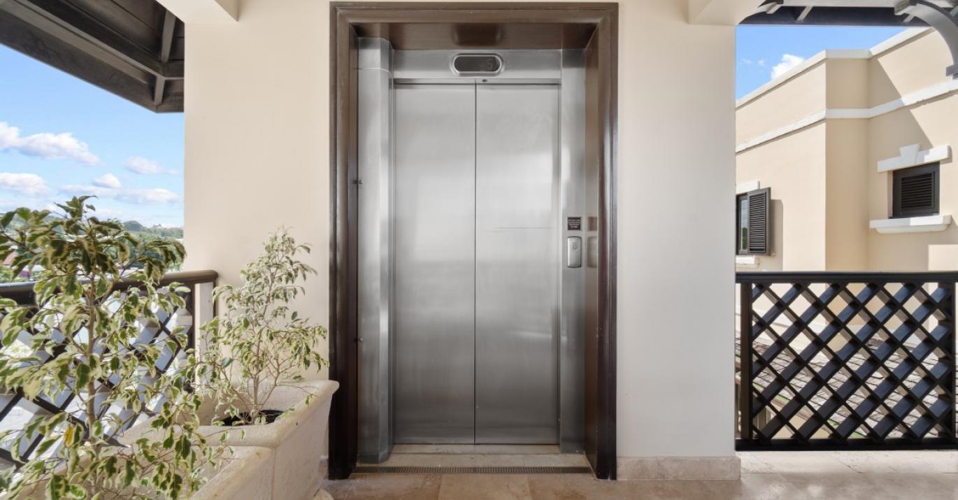 Sandy Cove PH elevator