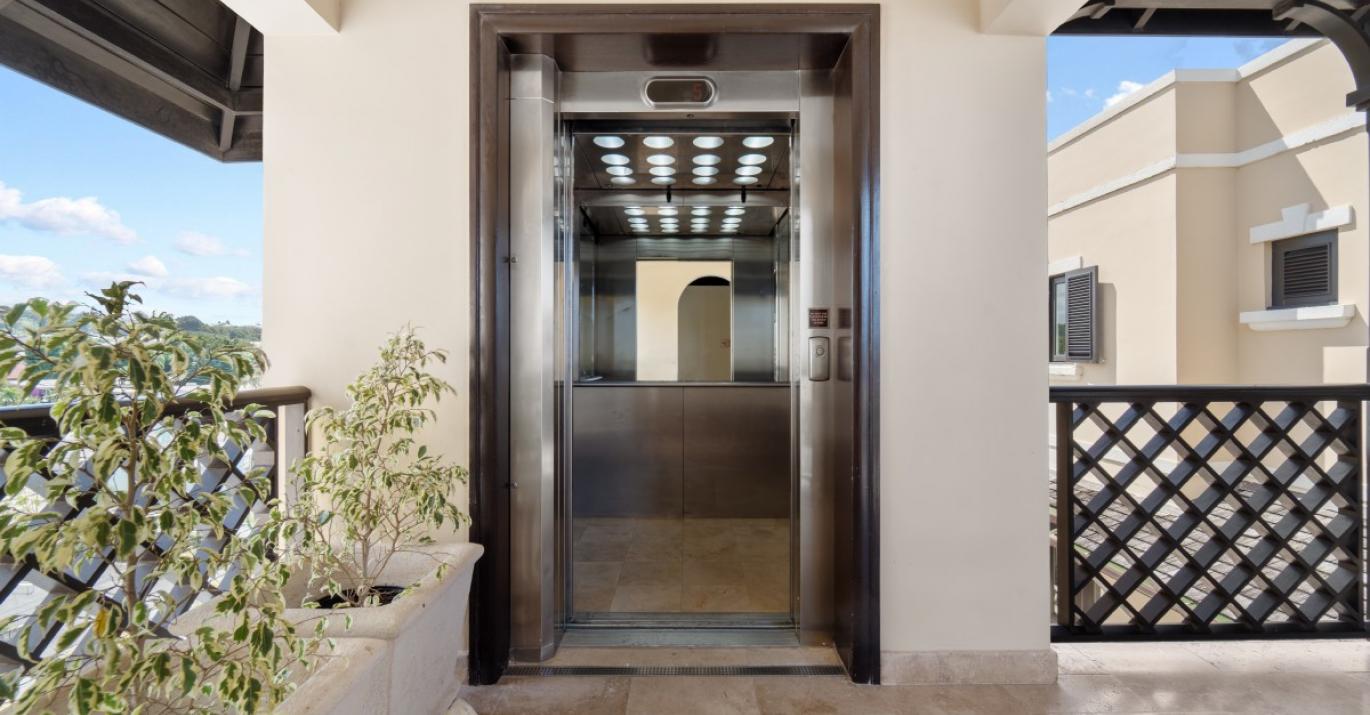 Sandy Cove PH elevator