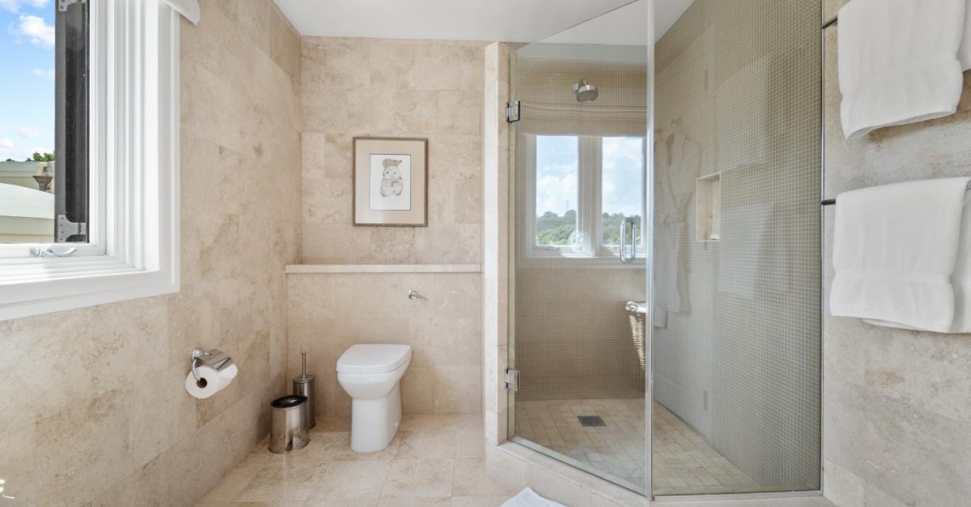 Sandy Cove PH shower