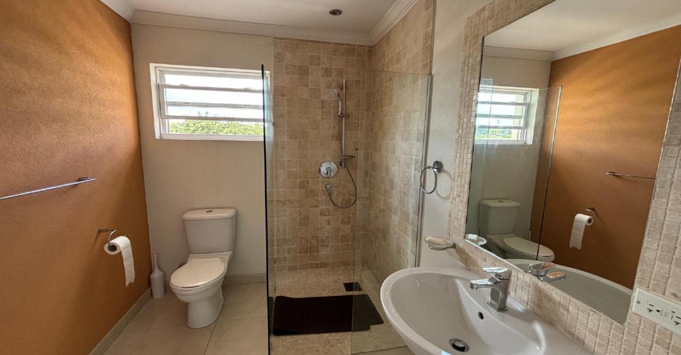 Sandy Hook 32 bathroom 2