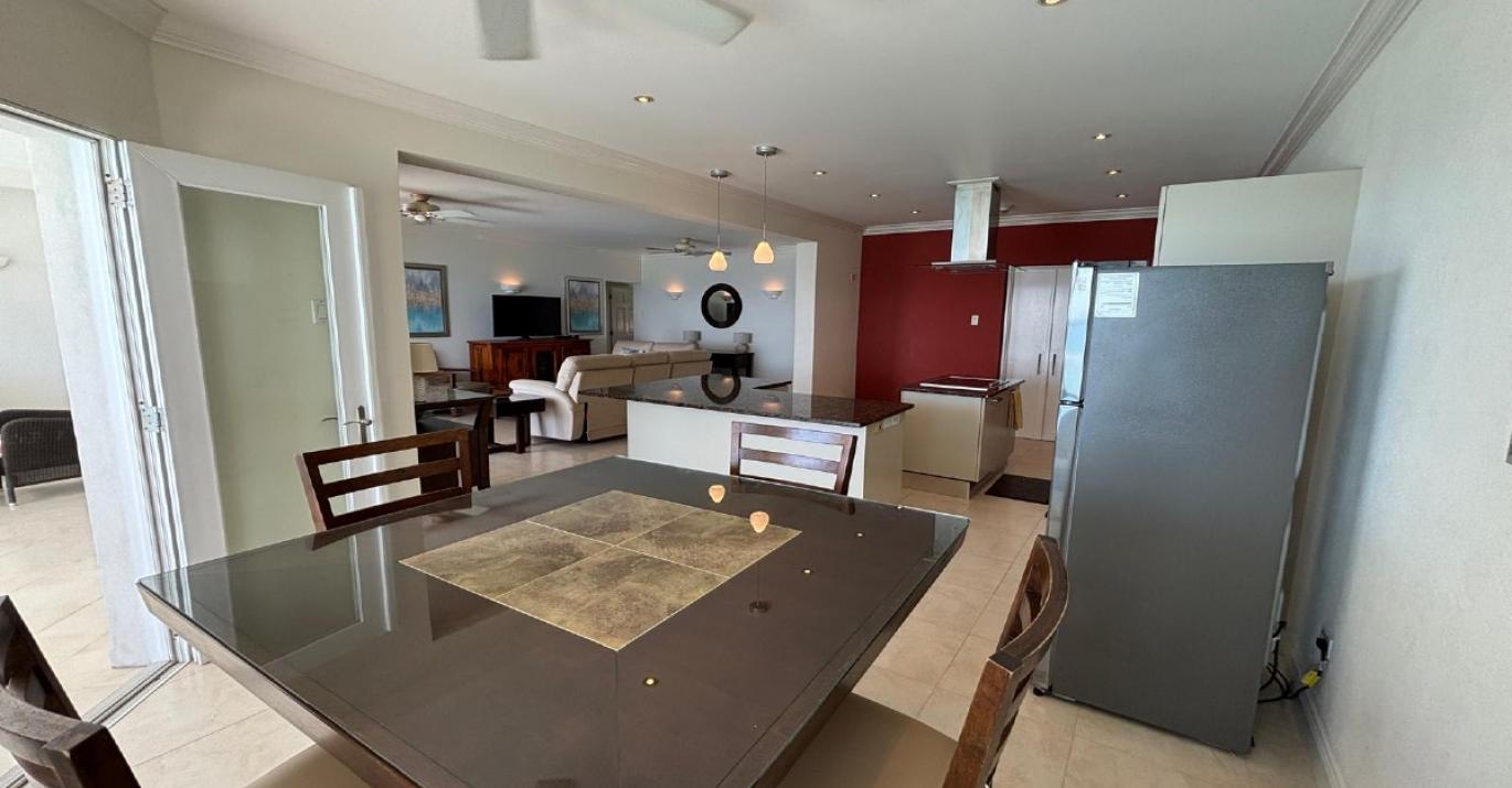 Sandy Hook 32 dining