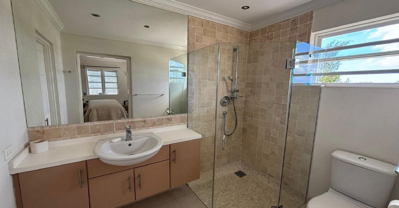 Sandy Hook 32 shower