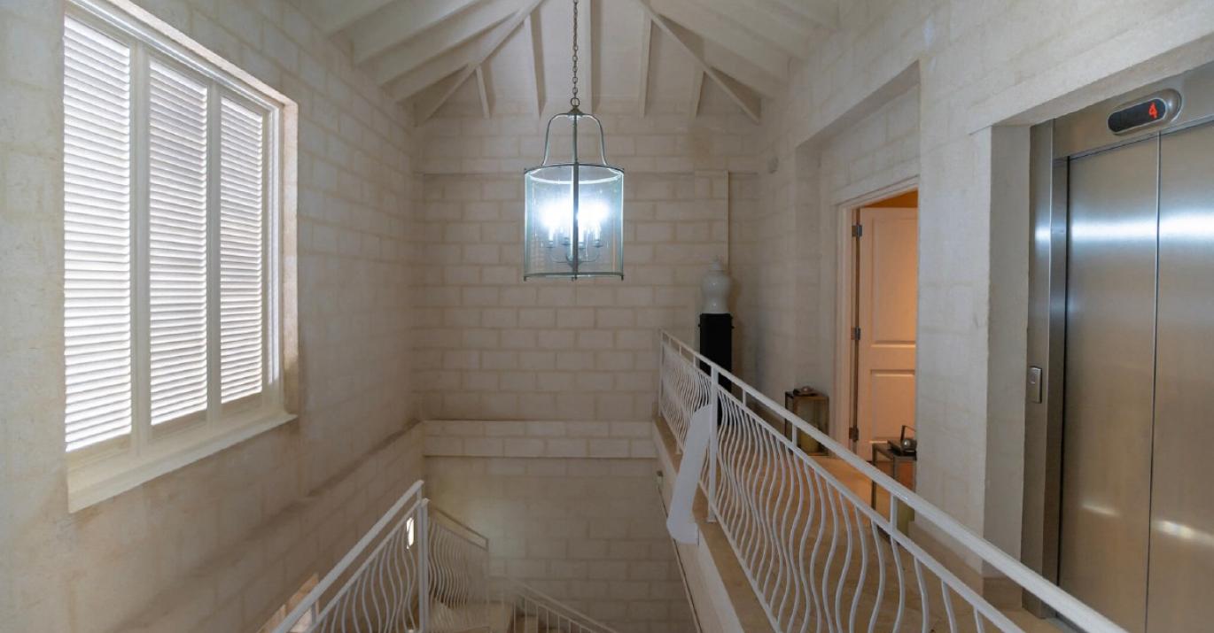 Smugglers 7 stairwell