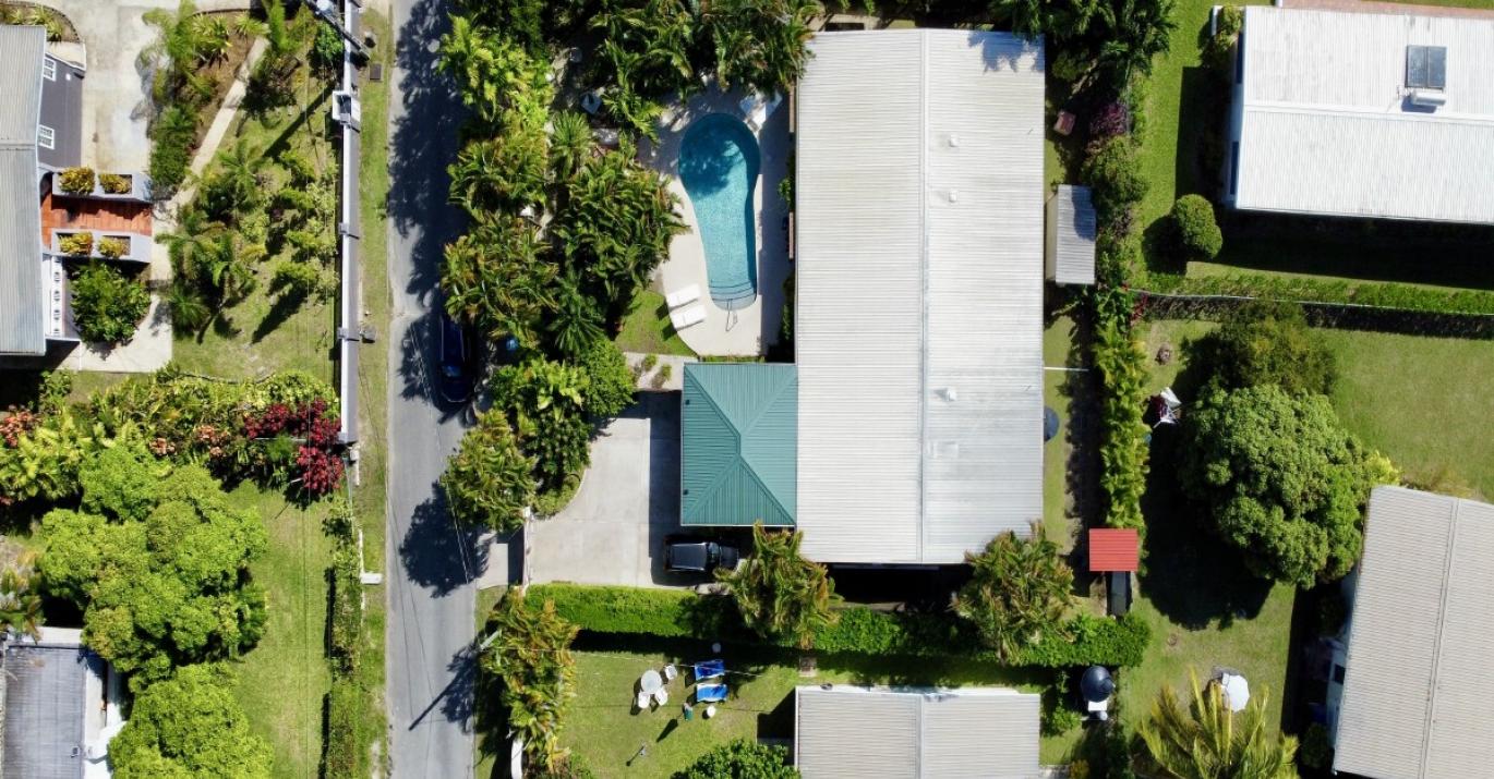 Sunset Crest 122 Poui Ave