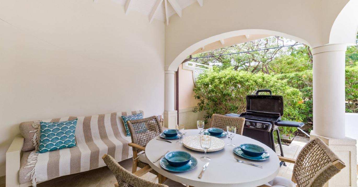 the falls villa 1 bbq & dining