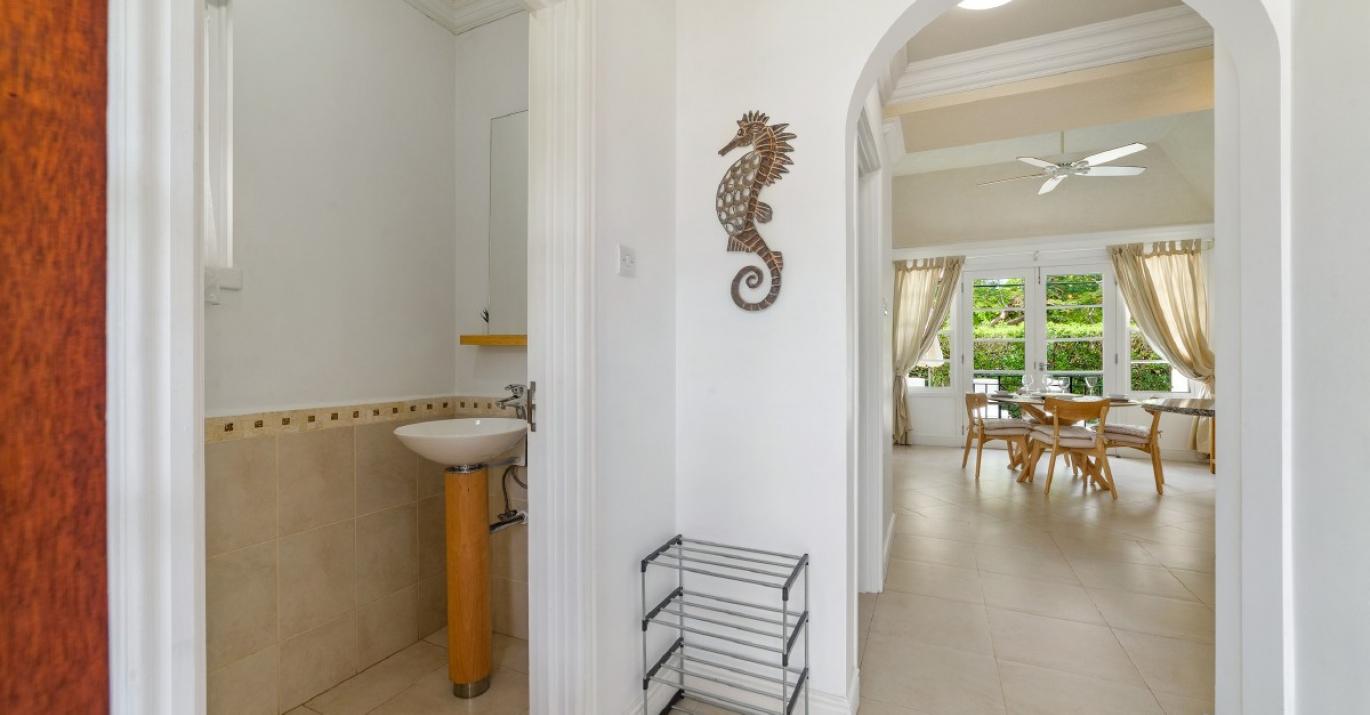 the falls villa 1 powder room