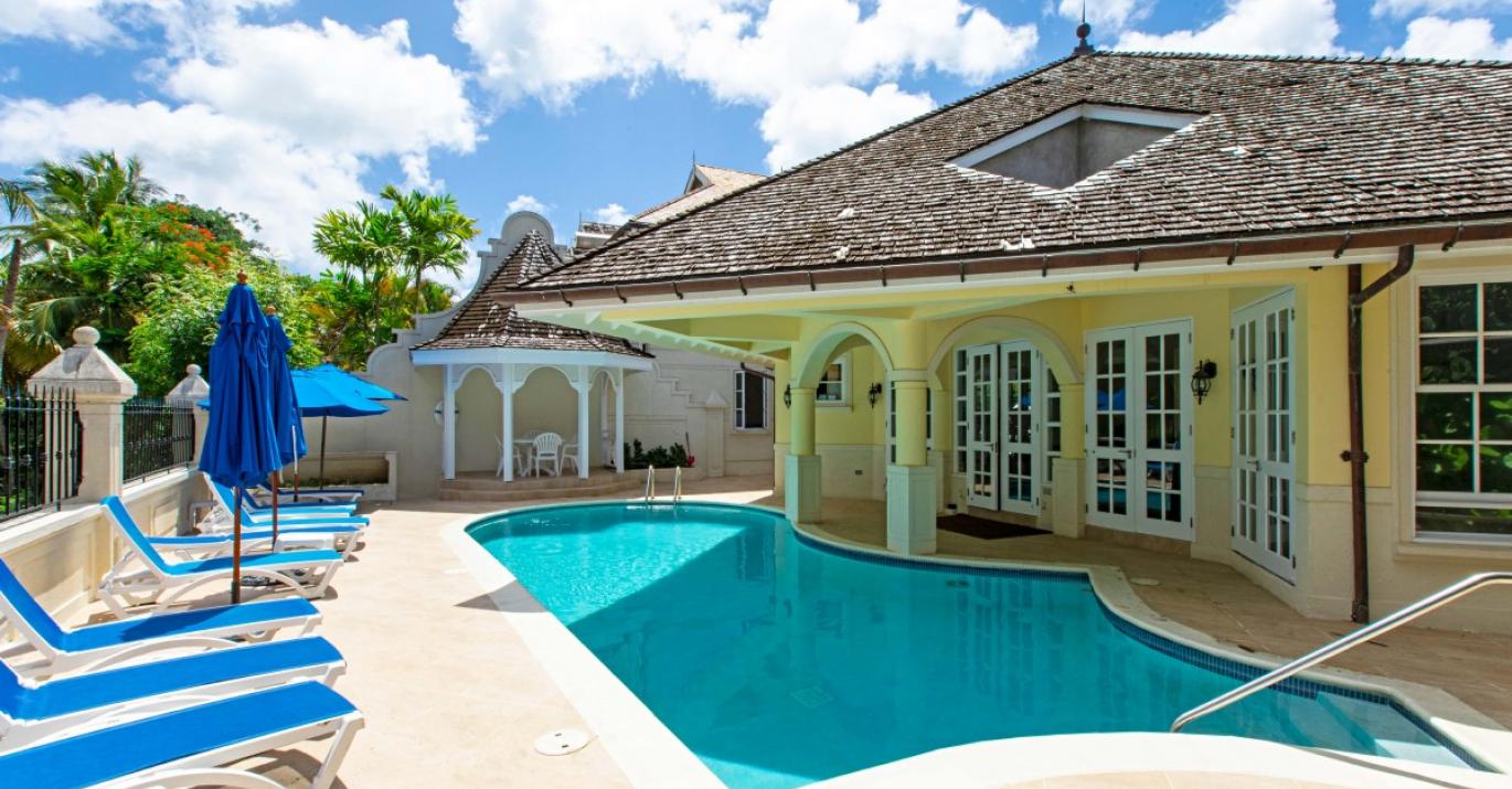 the falls villa 1 communal pool