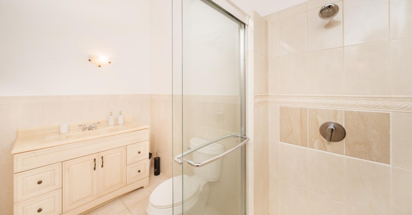 The Lighthouse bathroom two