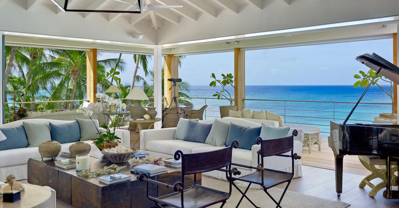 the dream beachfront lounge