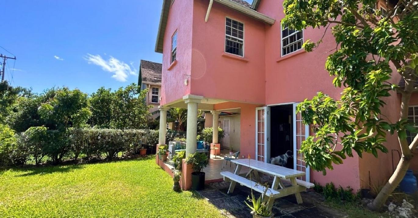 Welches Grove 20 backyard