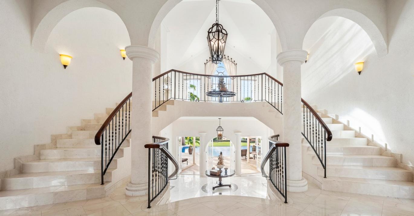 Wildcane 2 grand foyer