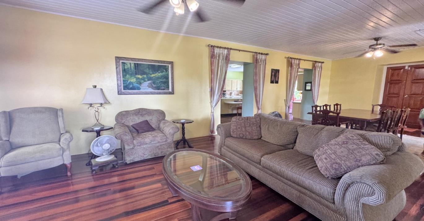 bingen howells X living area