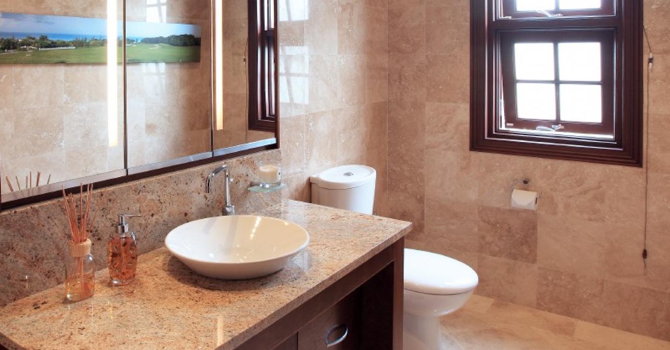 ocean drive 12 powder room