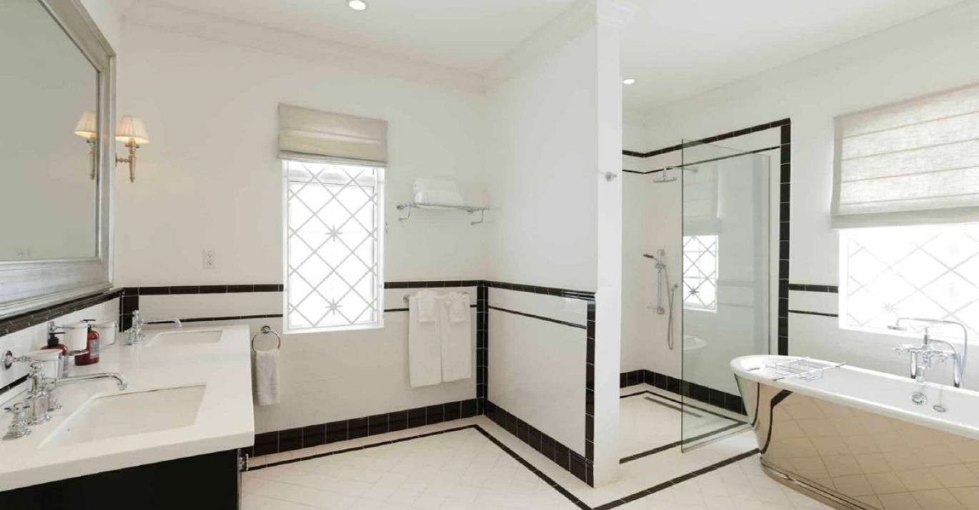 tradewinds master tub&shower