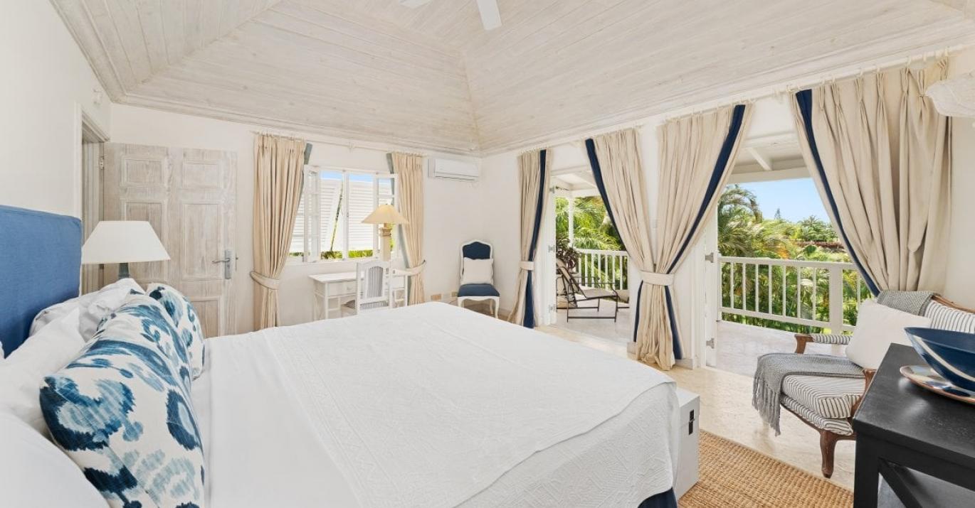 villa rosa ensuite master