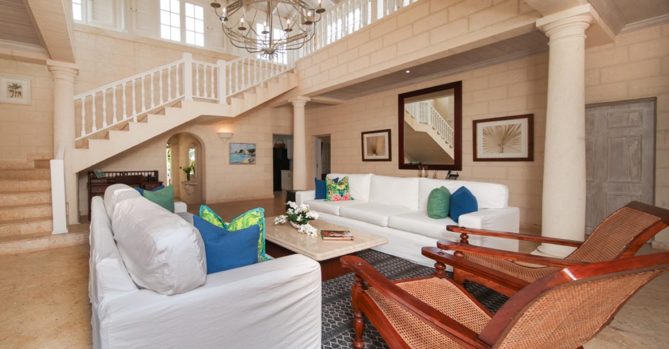 villa rosa open living