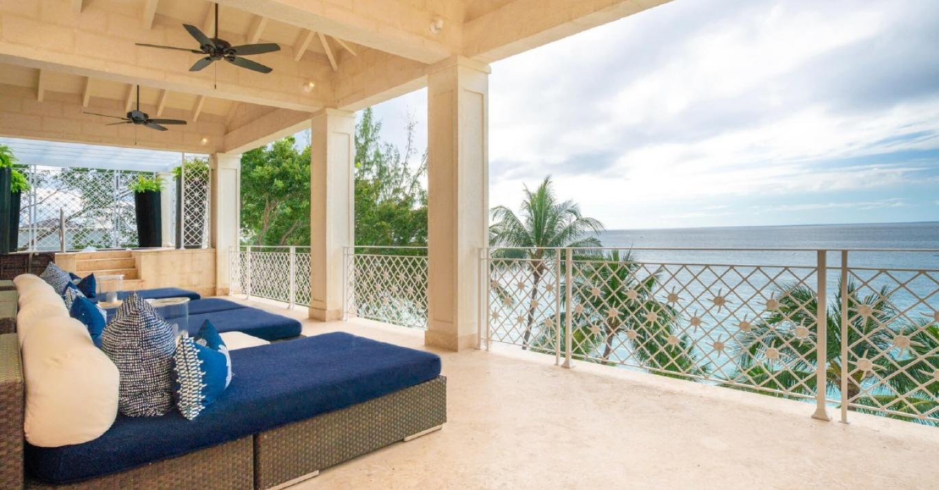 Smugglers Cove 7 beachfront penthouse holiday rental platinum west coast