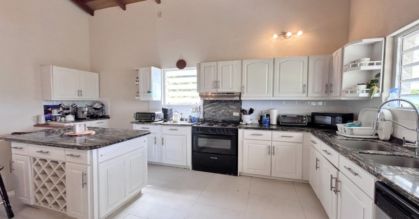 Casa de Roca Kitchen