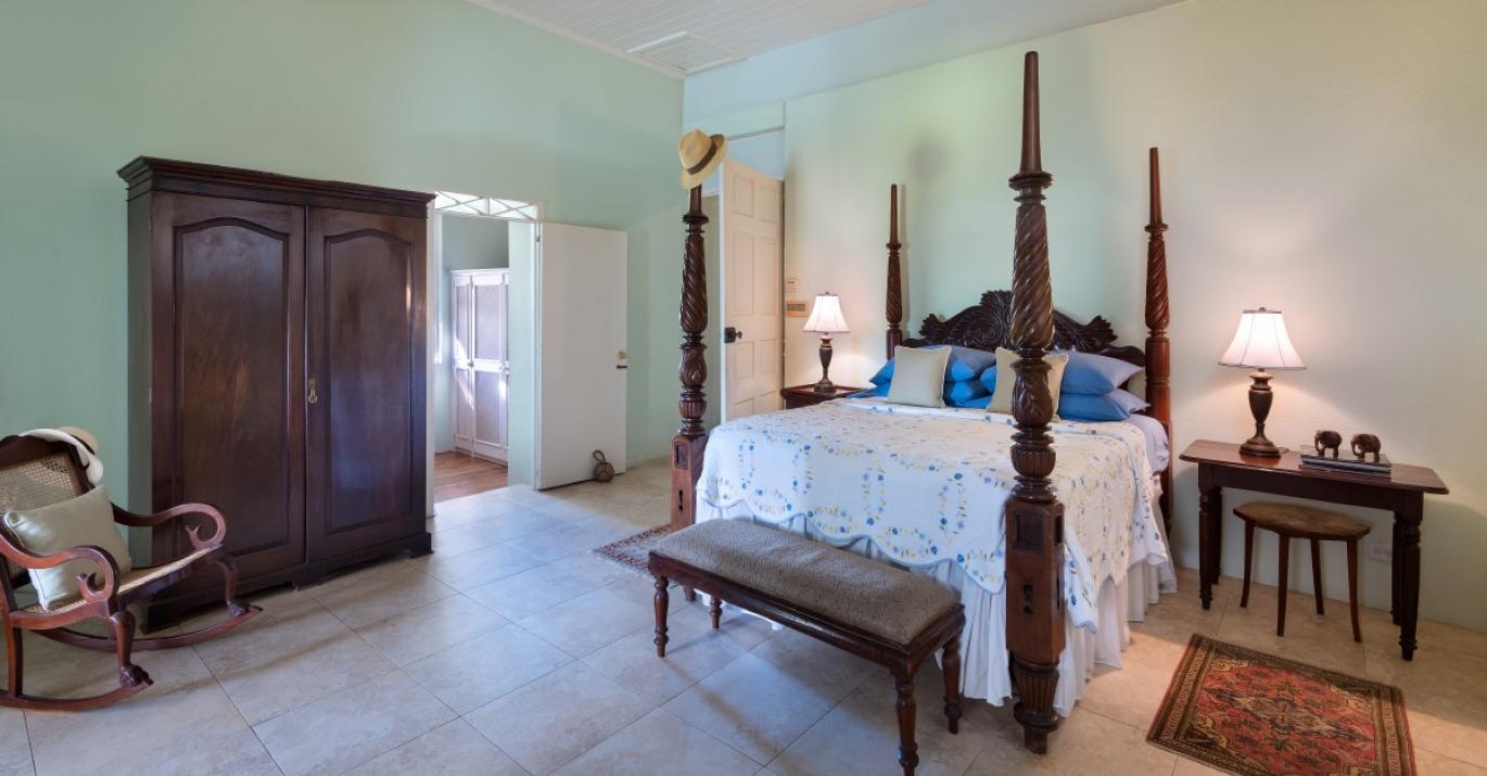 Apes Hill Great House Bed1
