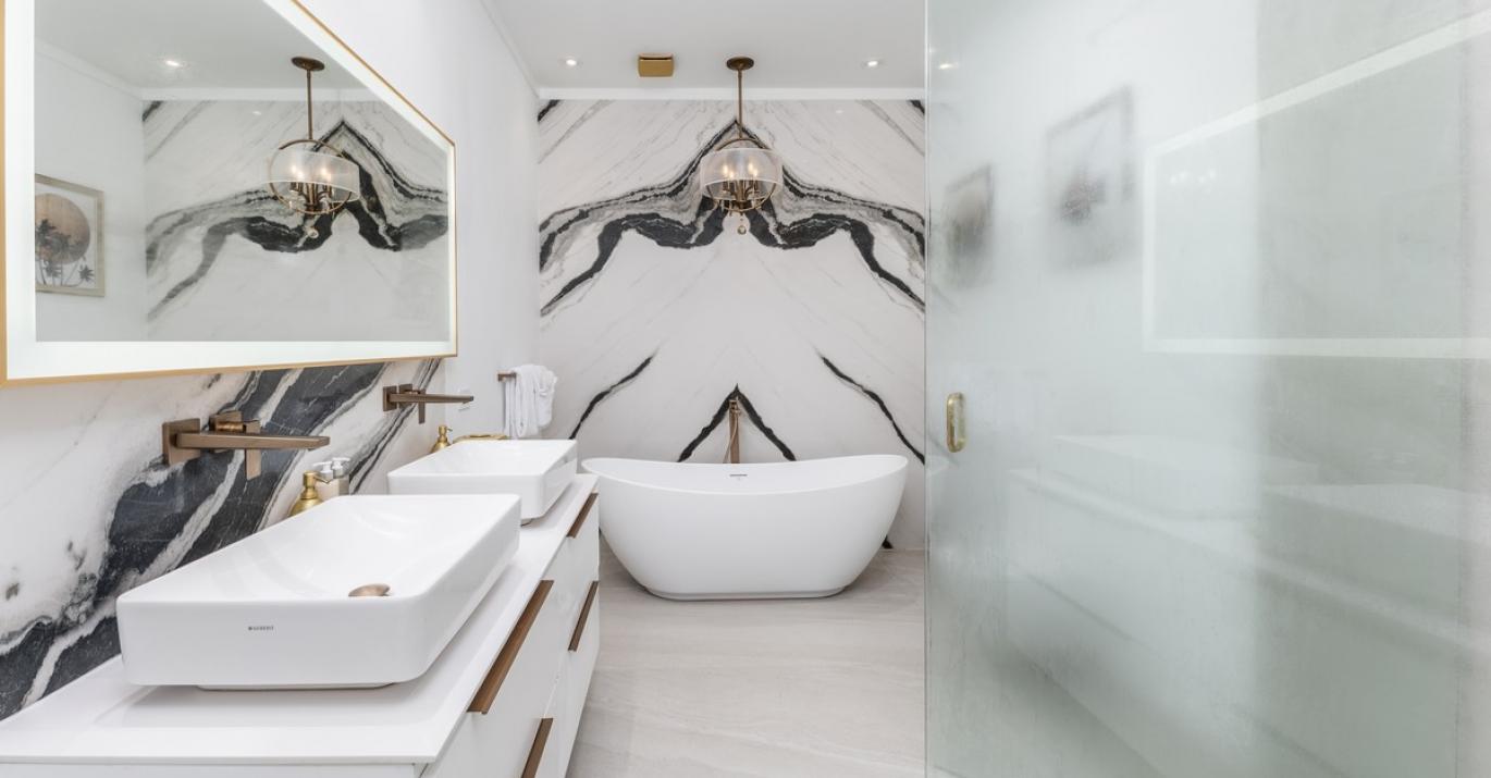 Blue Oyster Bathroom Shower