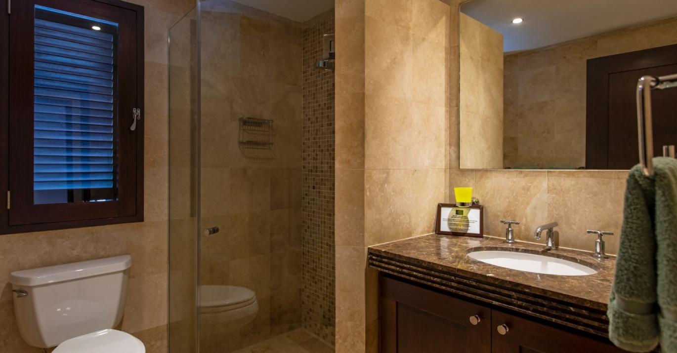Coral Cove 4 Bathroom 3