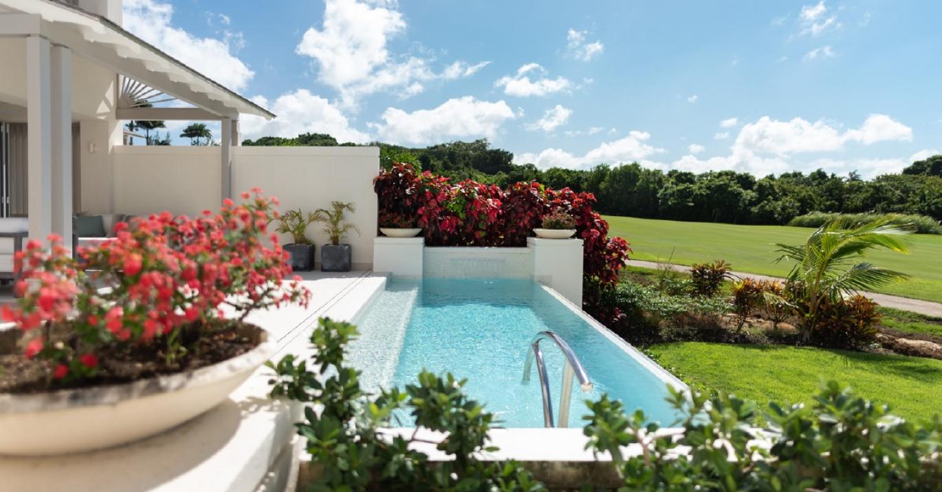 Courtyard villa 21 pool