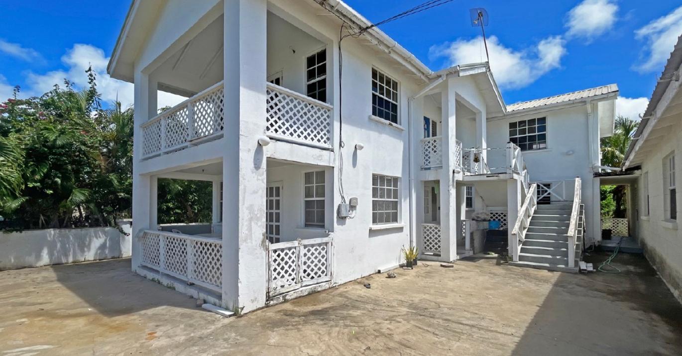 Ednas Dream Apartment Building