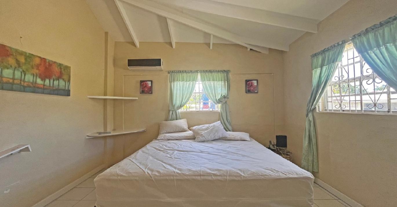 Ednas Dream Main 4Bedrooms