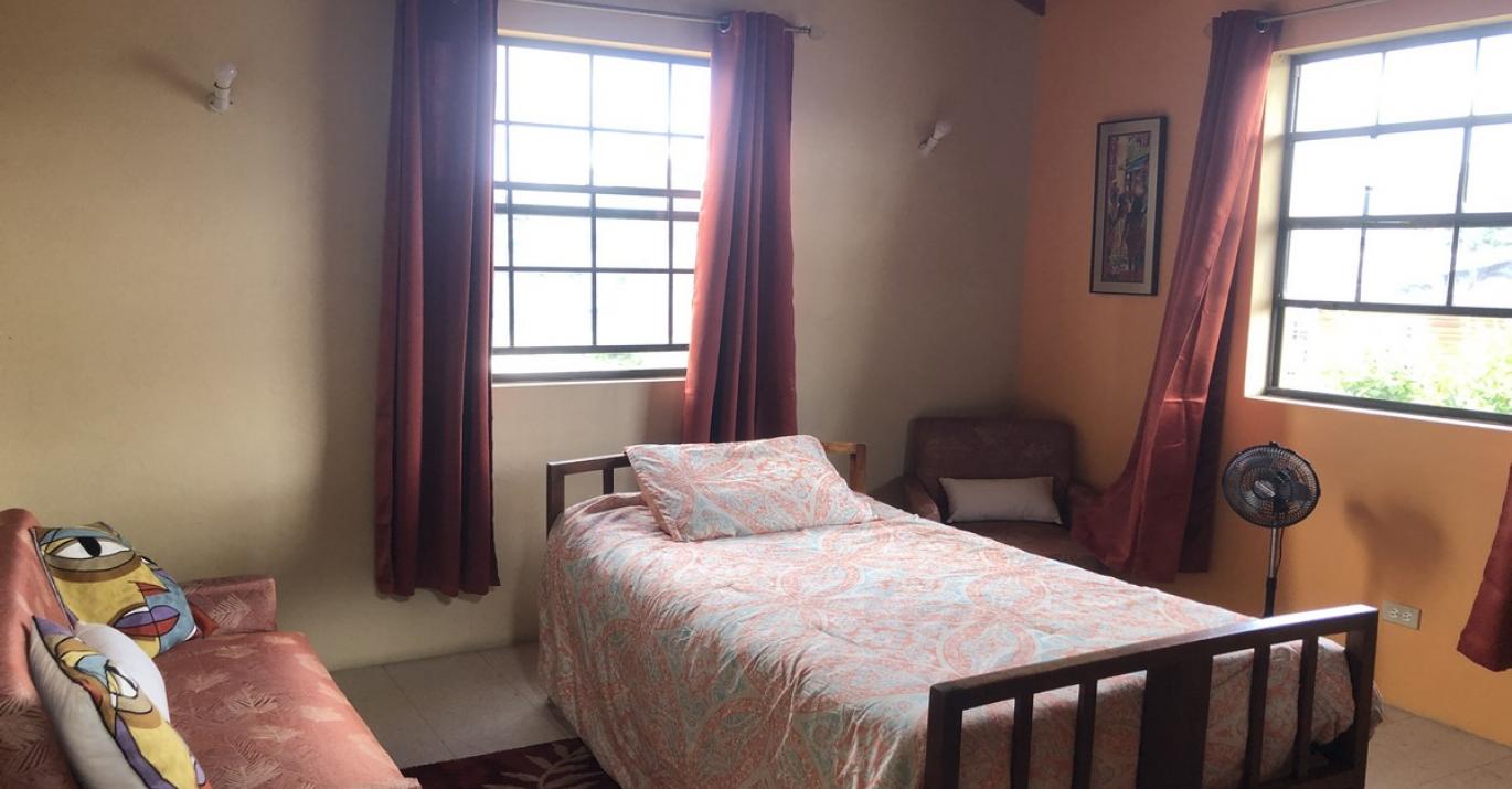 1st Avenue Grazettes Bedroom 2