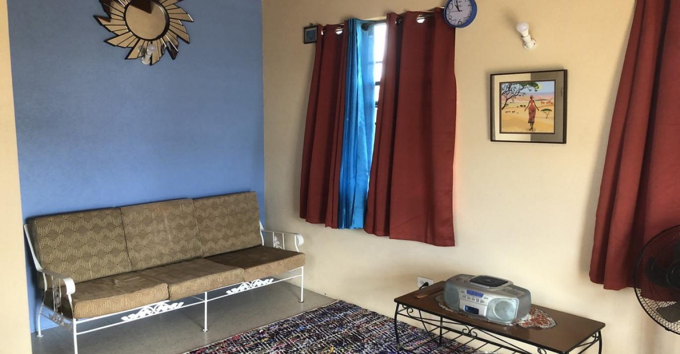 1st Avenue Grazettes Upstairs Sitting