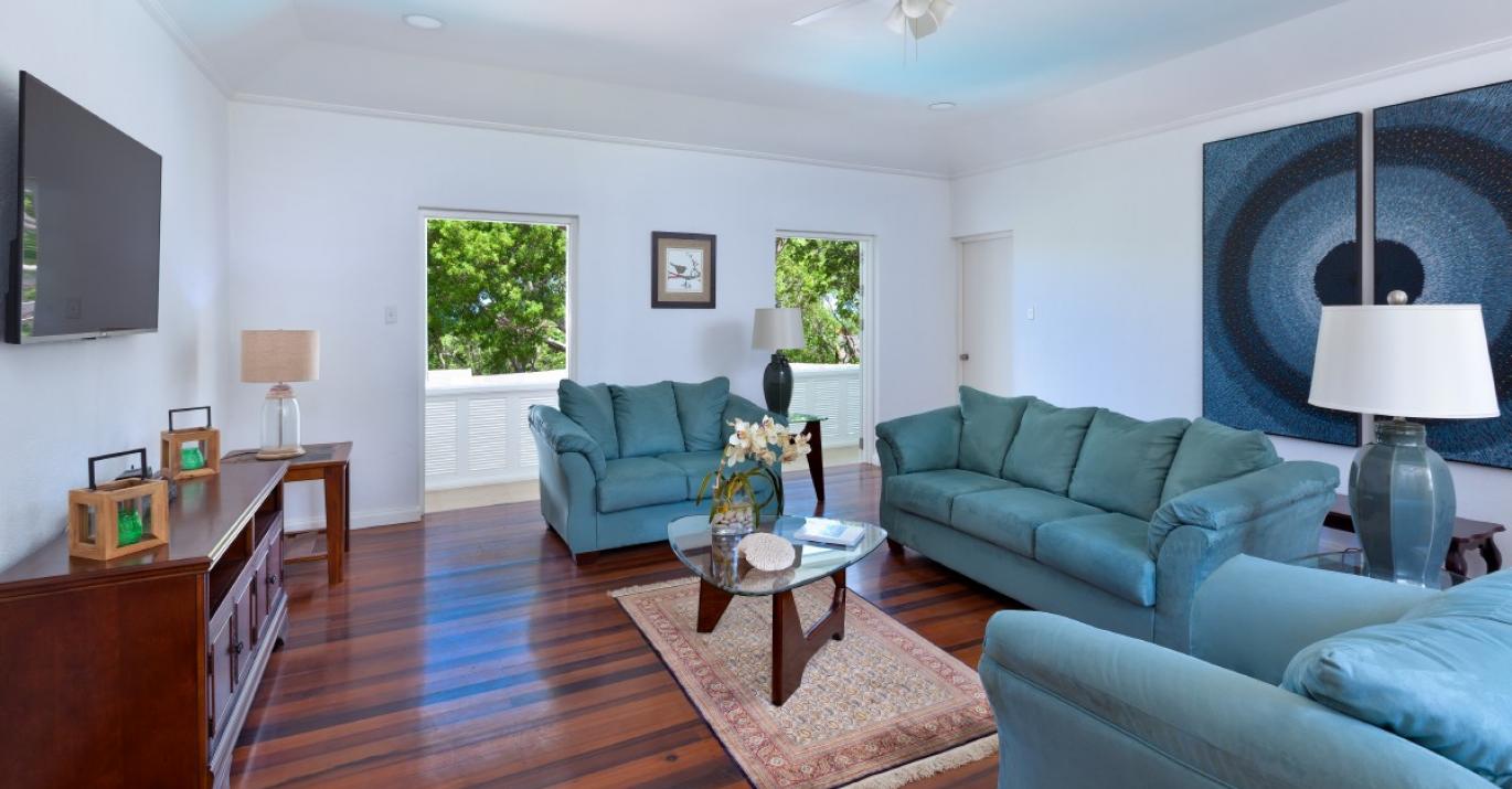 HALLE ROSE FAMILY ROOM