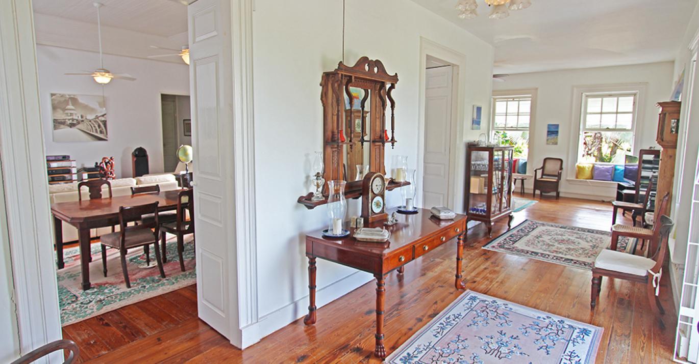 Jordans Plantation House Entry Hall