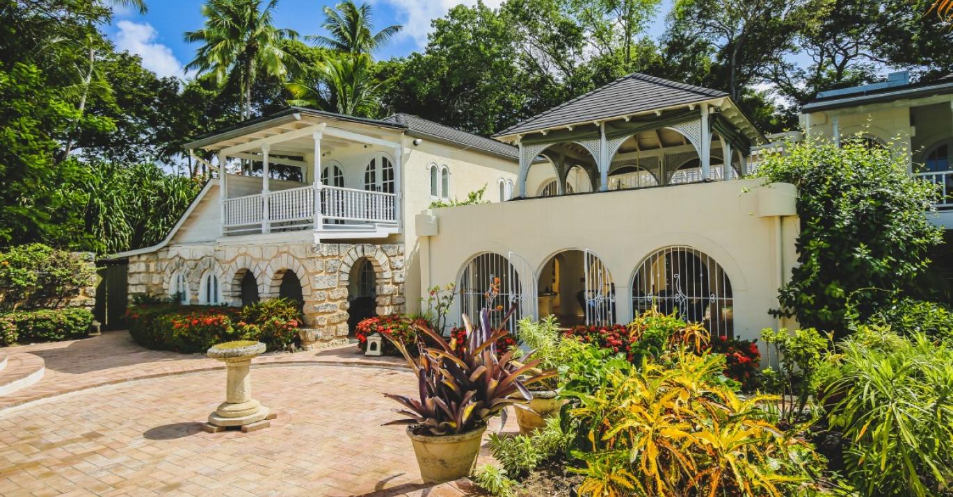 Landfall Courtyard