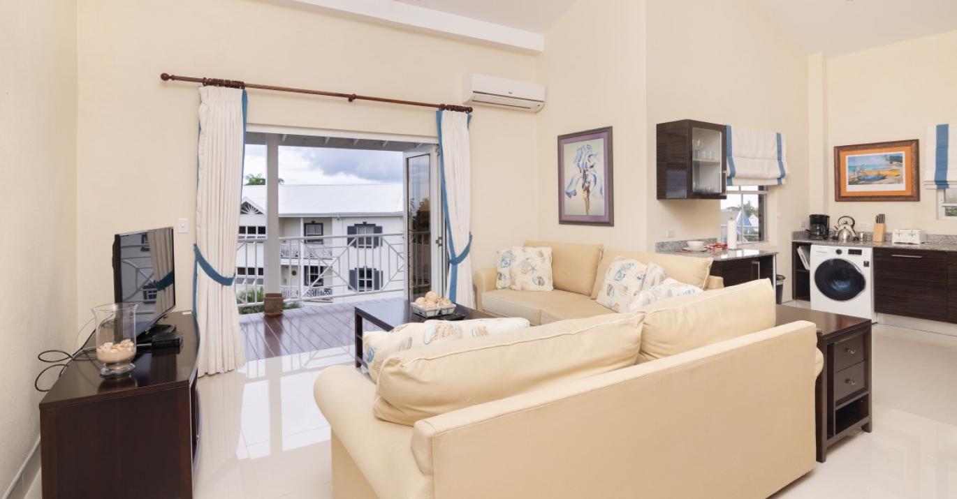 Lantana 45 living to patio