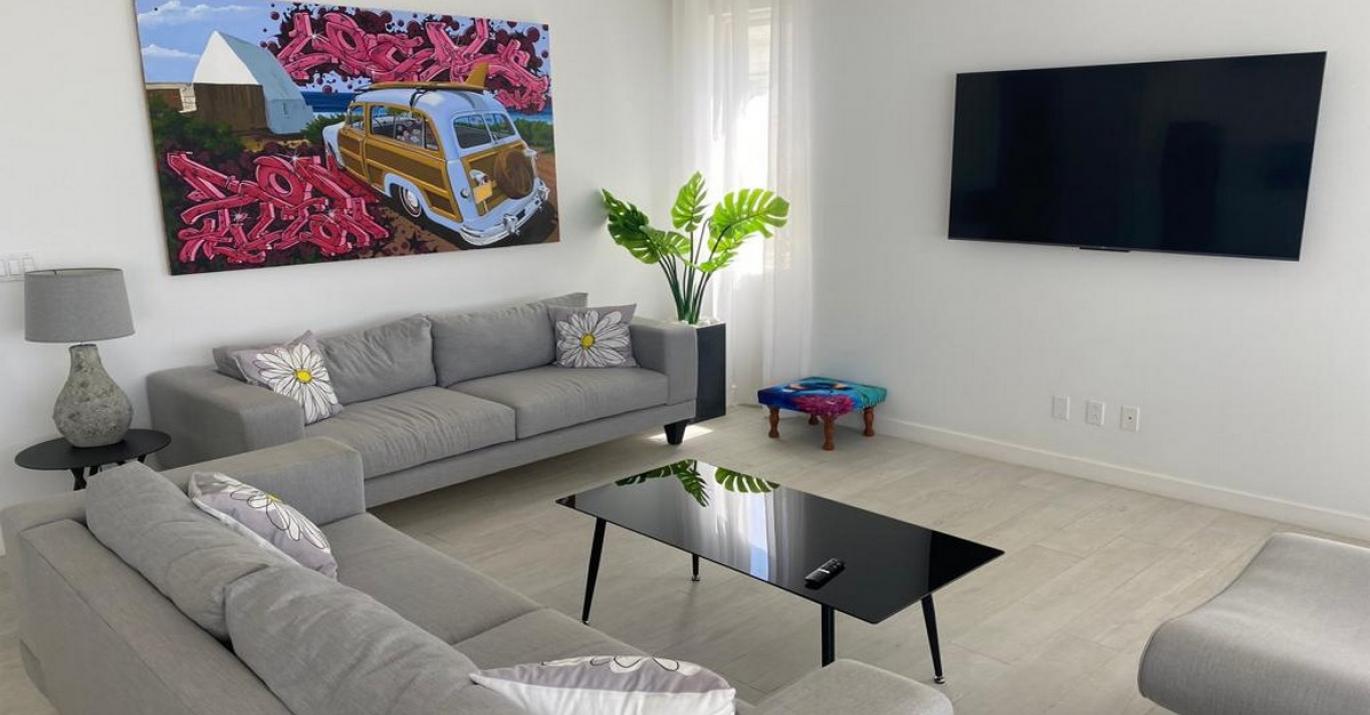 Paw Paw Modern Furnishings