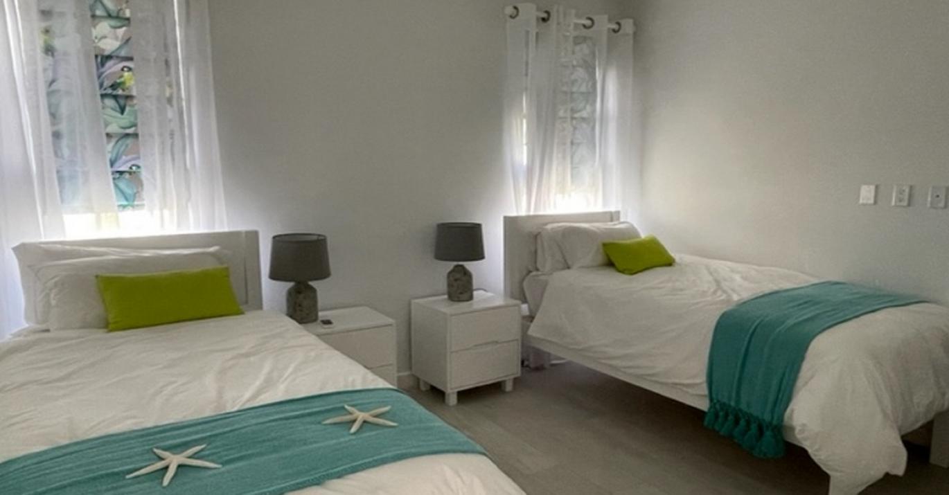 Paw Paw Twin Bedroom