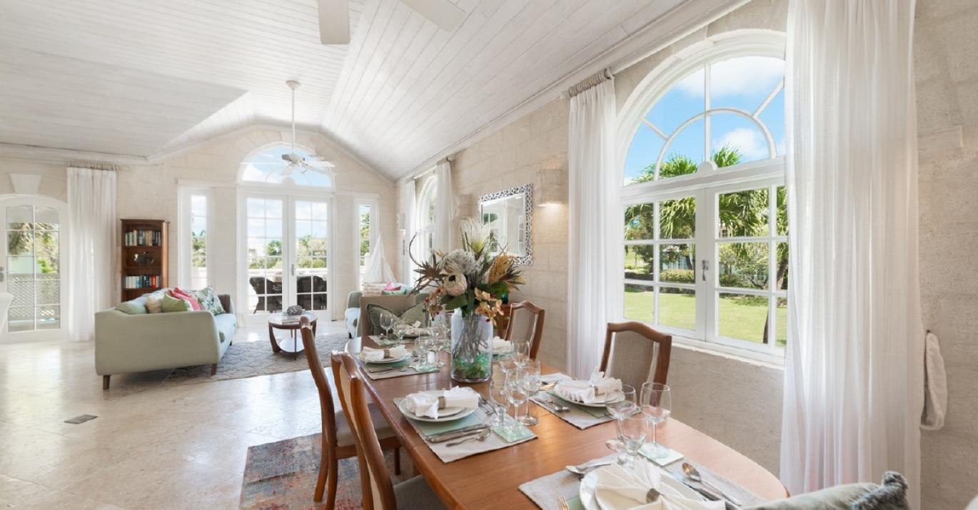 Royal Villa18 Dining 54