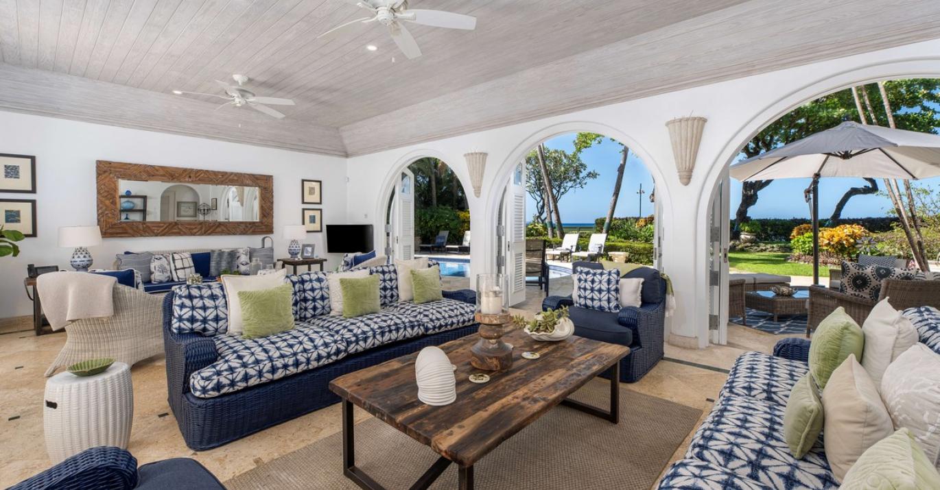 Sand Dollar Living Room2