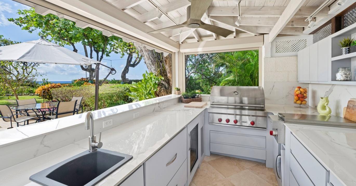 Sand Dollar Outdoor Kitchen