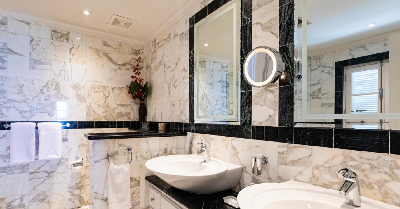 Schooner Bay 401 Ensuite Bathroom