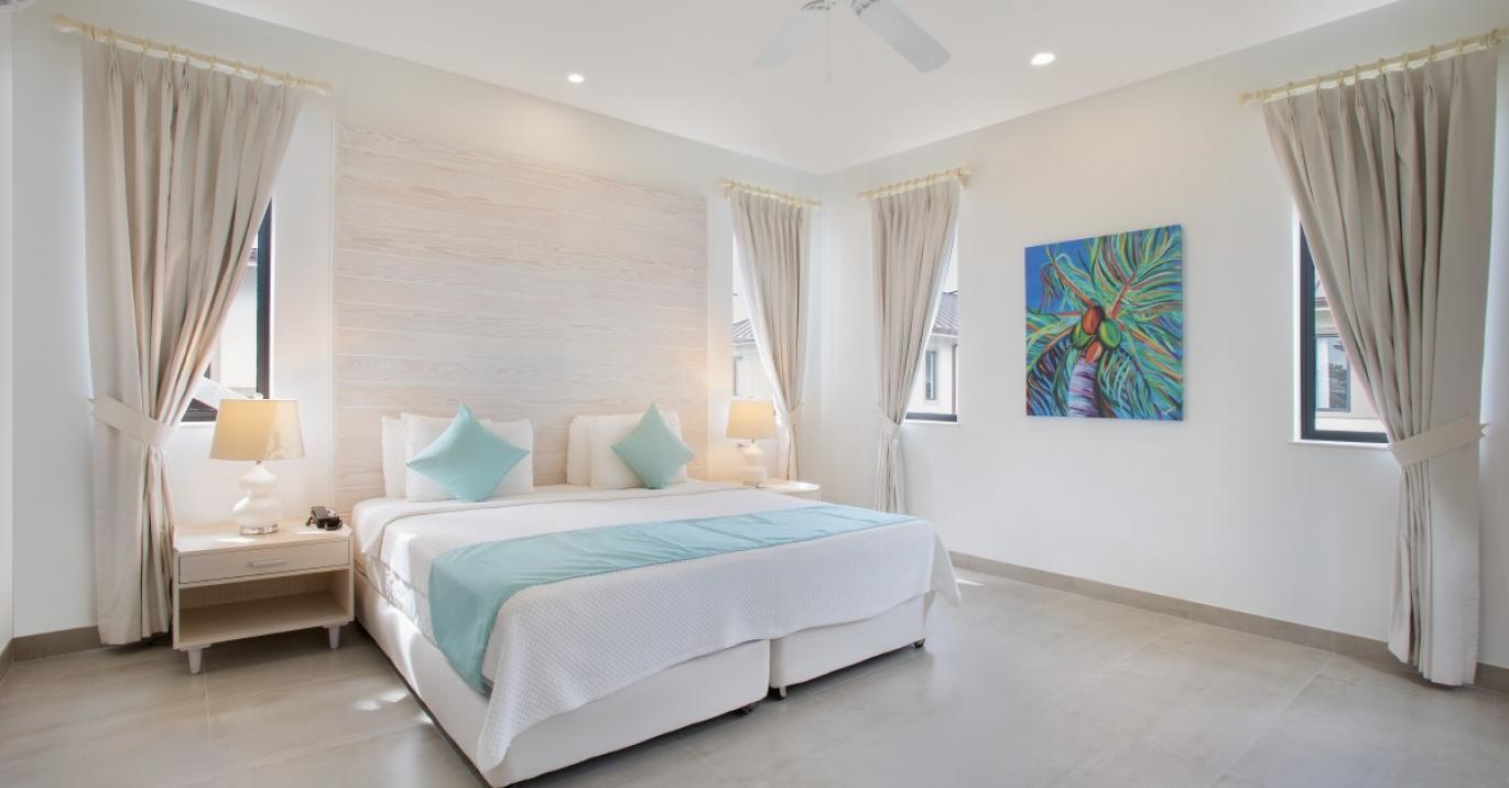 Ylang Ylang Bedroom2