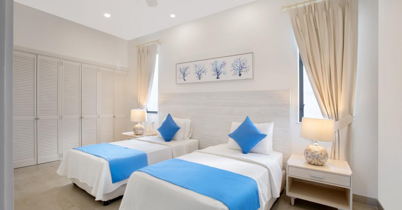 Ylang Ylang Bedroom3
