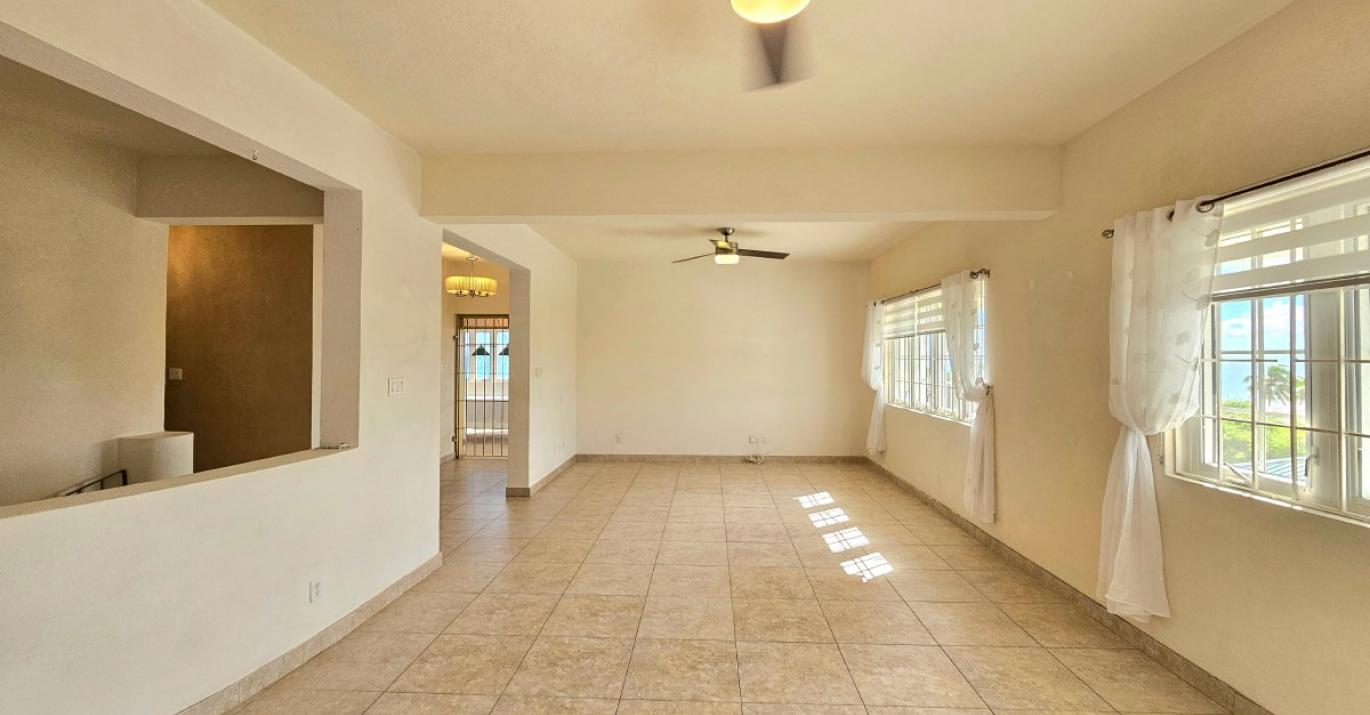 atlantic pearl 120 family room