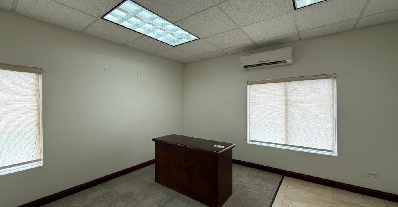 beach house office space