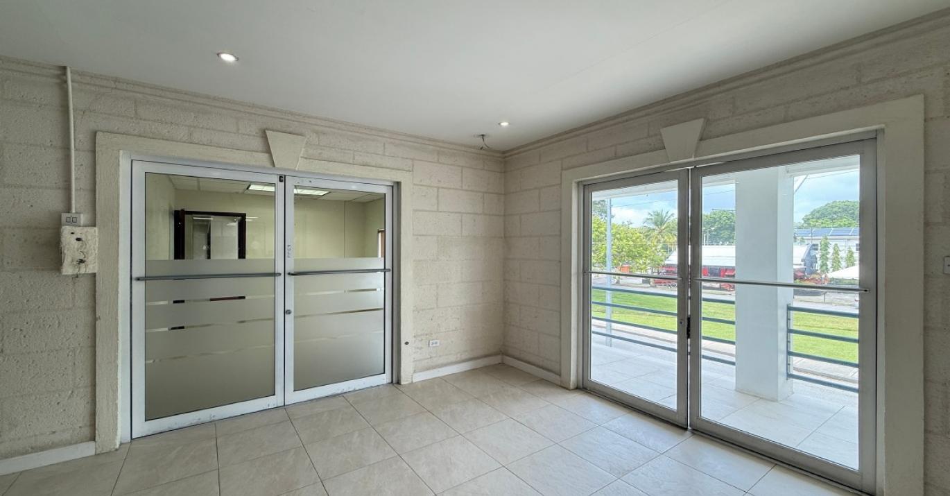 beach house upper office