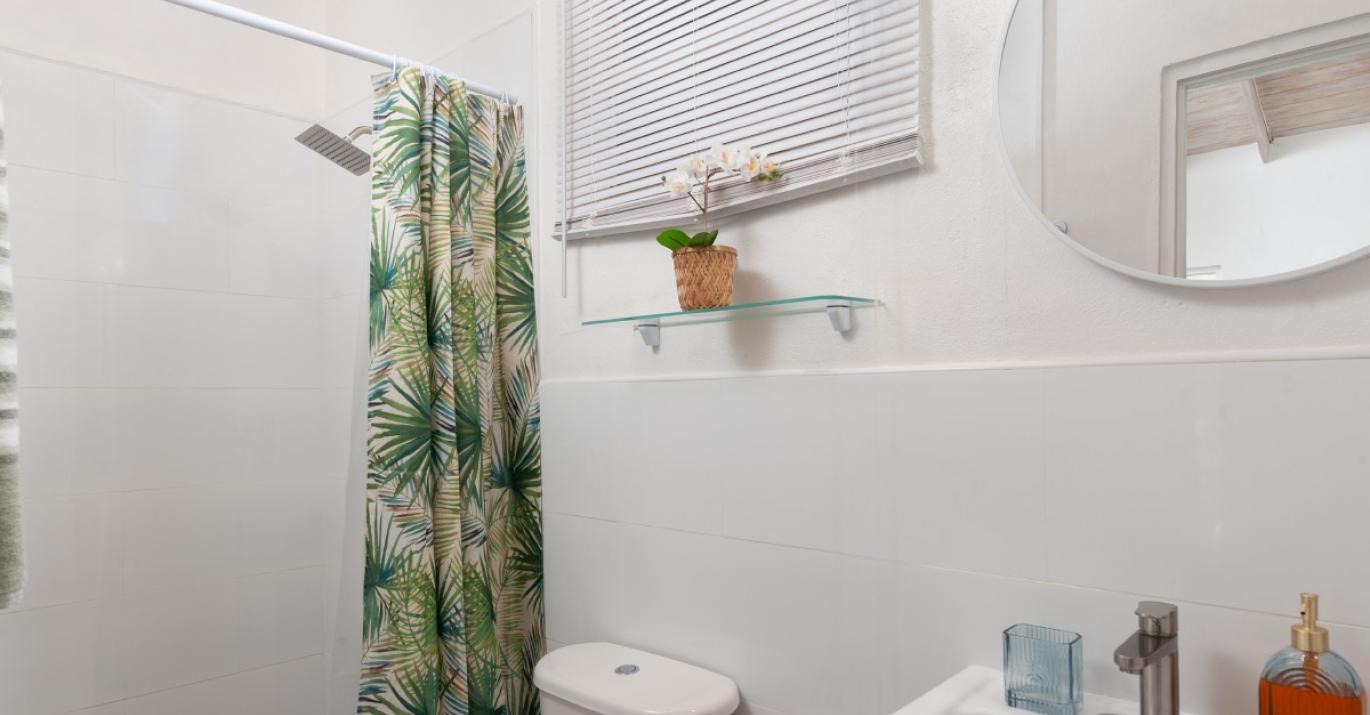 heywoods 171 lower shower