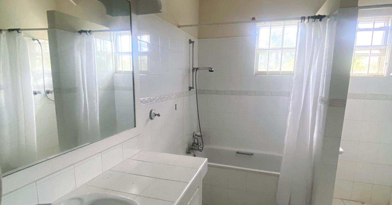 maynards 185 ensuite bathroom