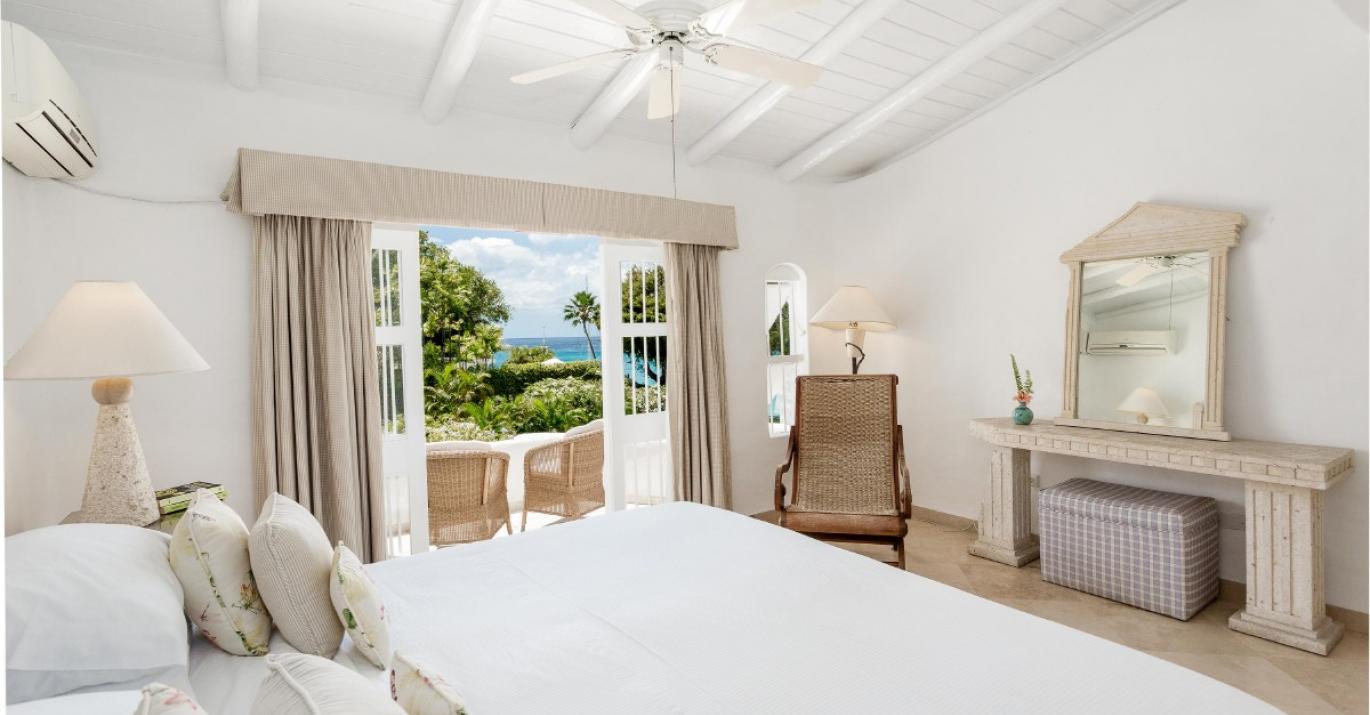 nutmeg master bedroom